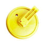 FRONT IDLER  PC200-3